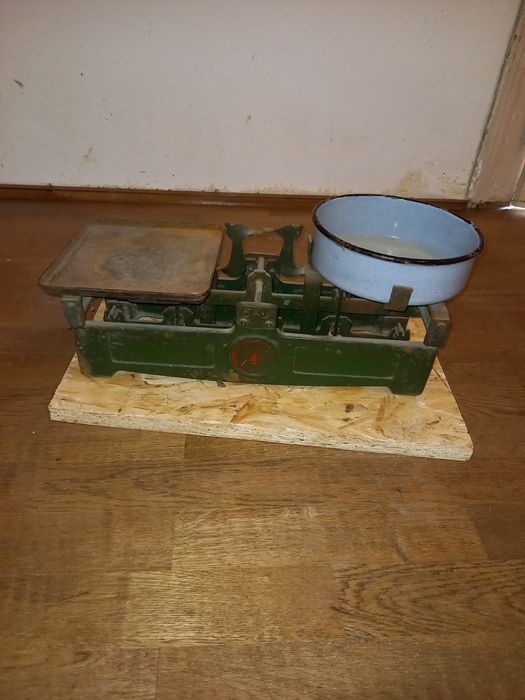 Cântar vechi funcțional