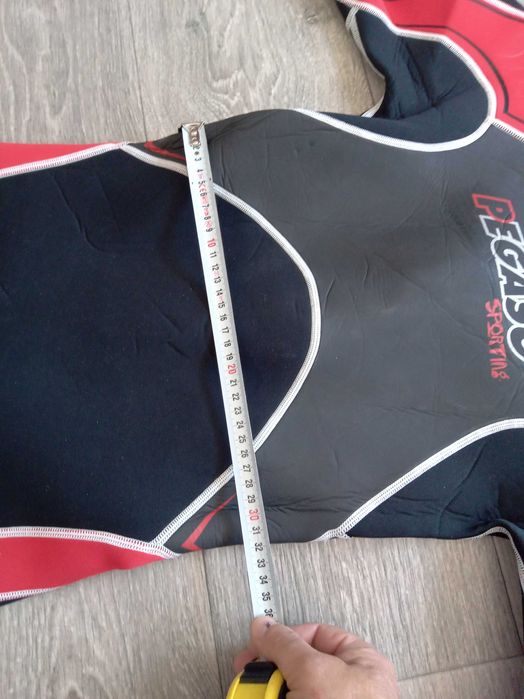 Детски водолазен костюм