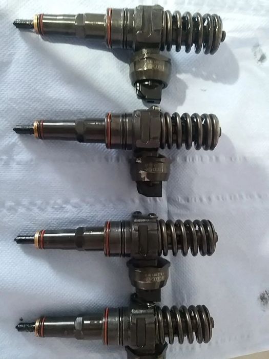 Injectoare cod: 038130073 AM pentru Volkswagen, Audi 1.9 TDI 350lei/buc