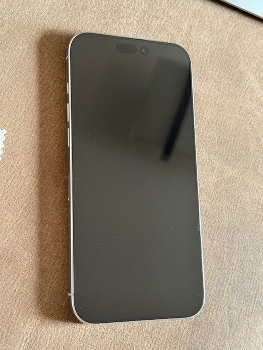 Iphone 16 pro max icloud White