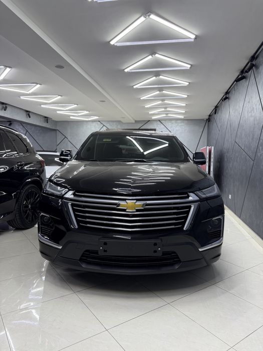 Traverse awd premier 3000km