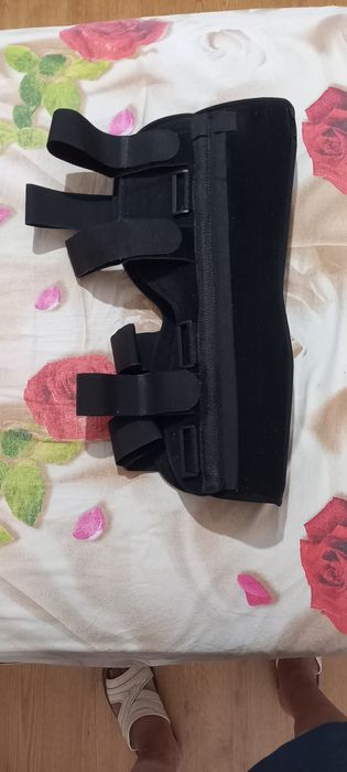 Продам тутор для фиксации коленного сустава