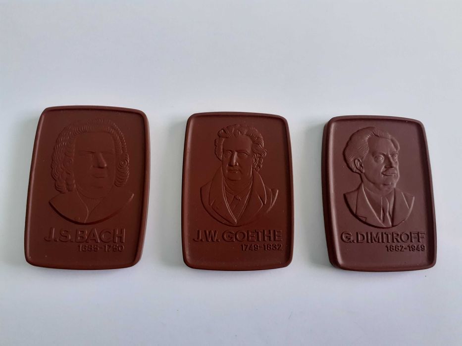 Комплект от 3 глинени плочки с лика на Бах, Гьоте и Г.Димитров 6х4см