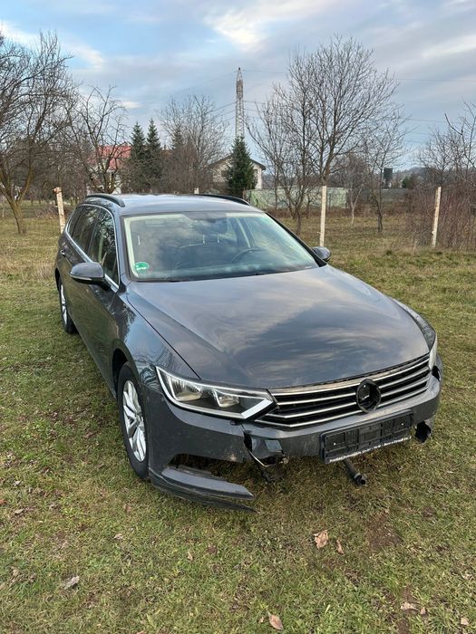 Vw passat 2.0 diesel usor avariat/lovit fab 08.2015