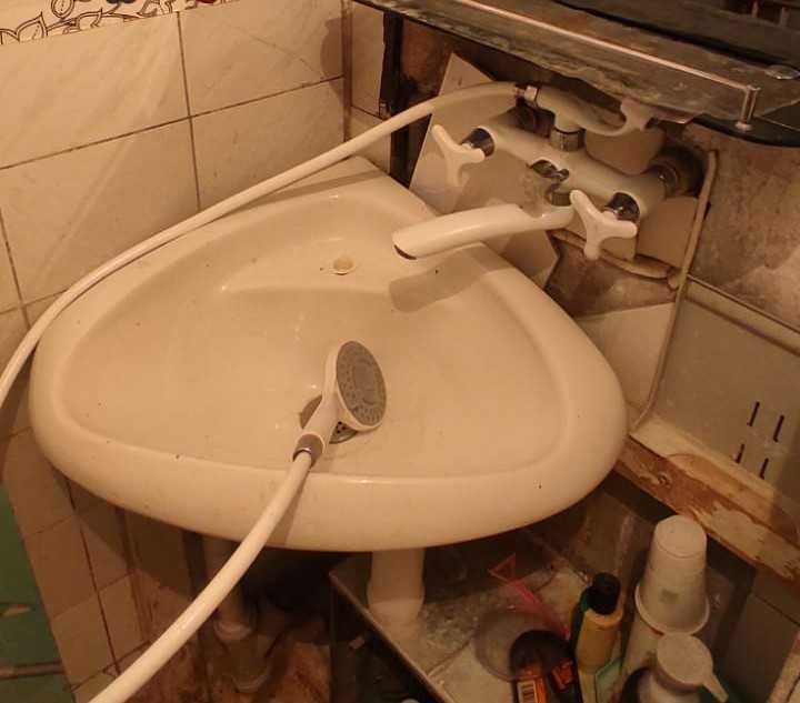 Угловая раковина