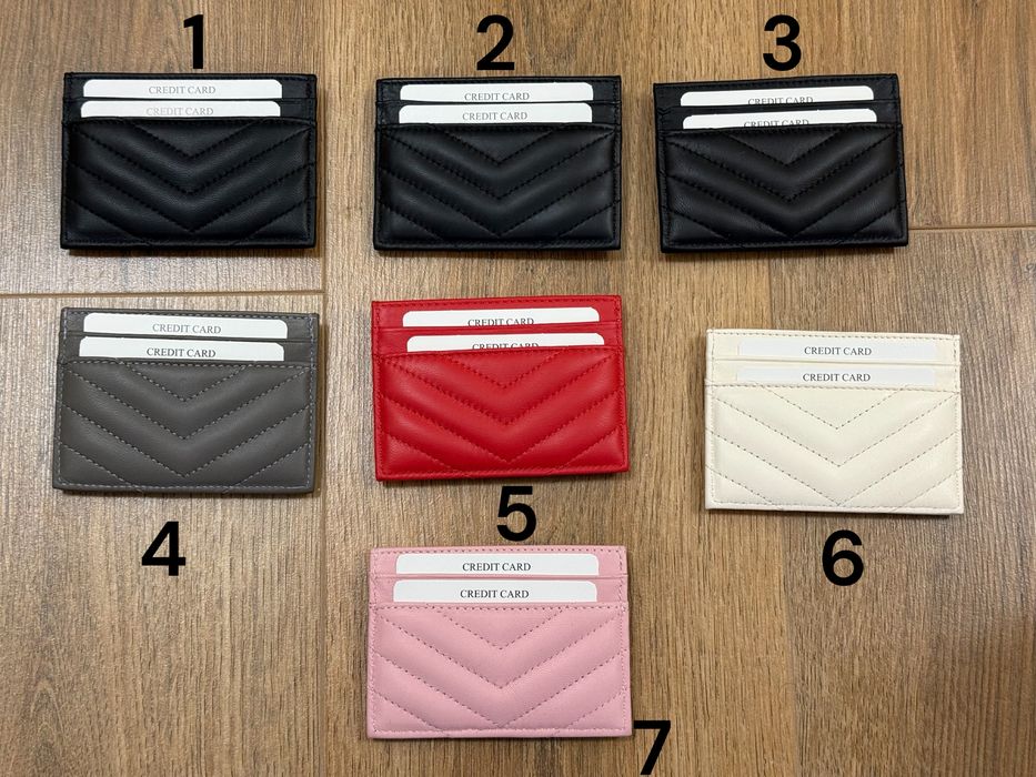 Дизайнерски Card Holder от естествена кожа