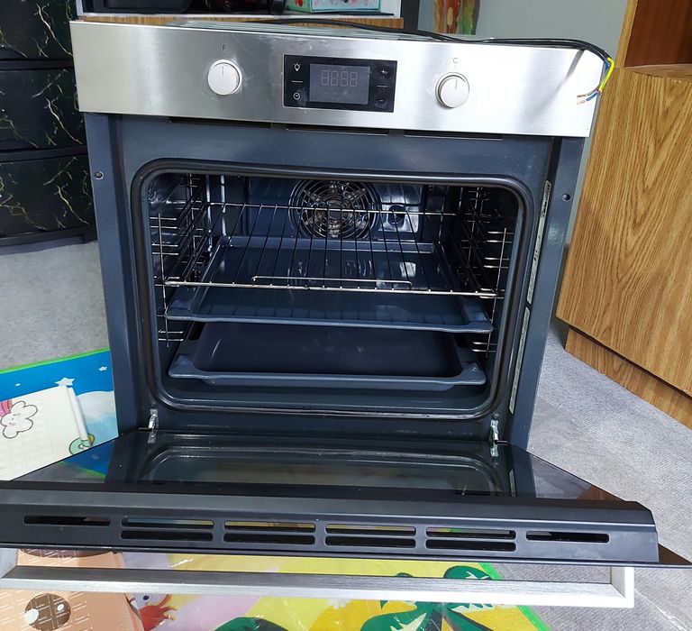 Фурна за вграждане Indesit