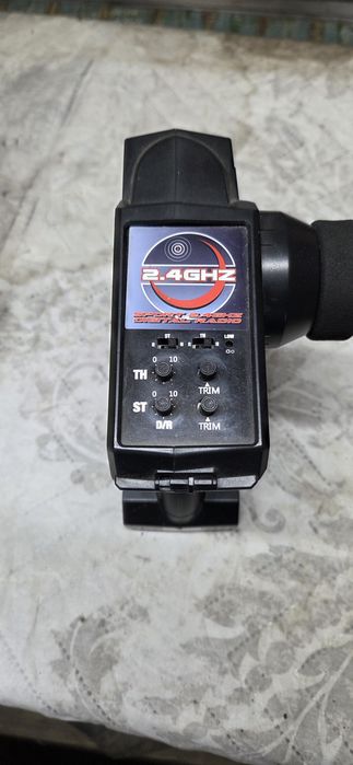 Продавам rc crawler 1:10