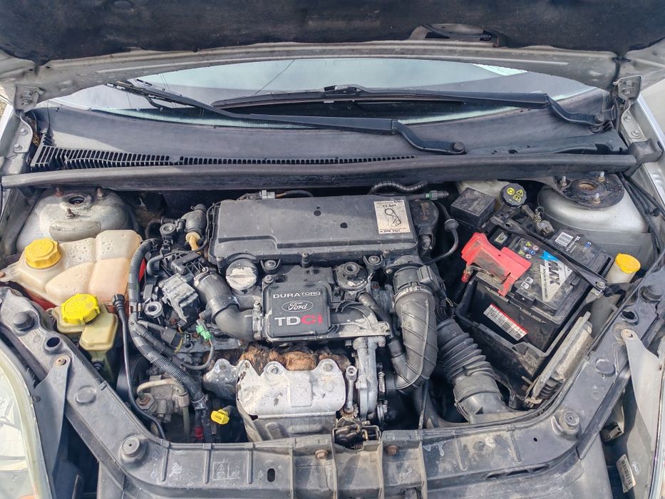 Ford Fiesta 1.4 tdci 2007 model Ghia cash sau rate fixe