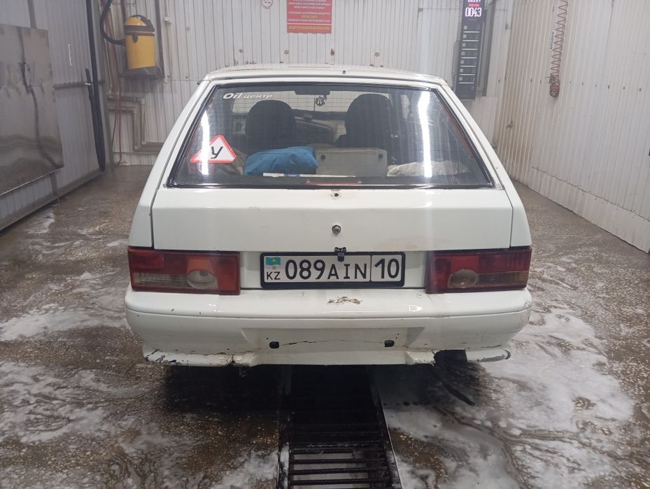 Ваз 2109  белая.