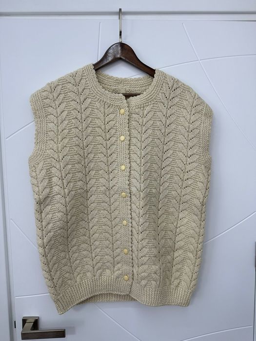 Ръчно плетени елеци