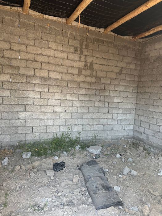 5 mavzeda 4 xonali uy sotiladi