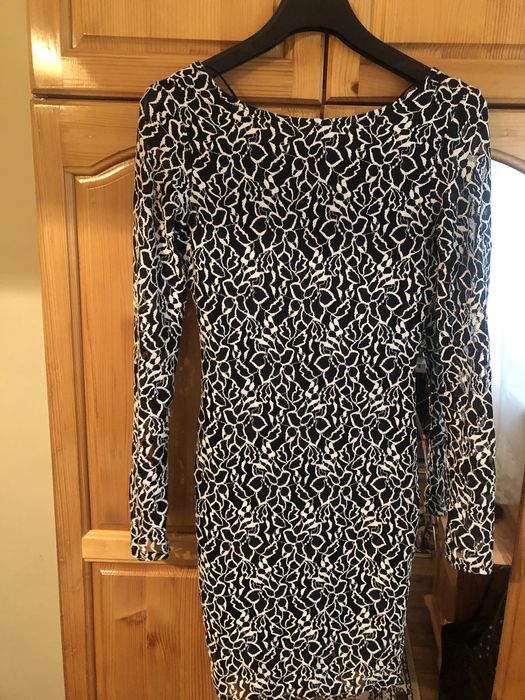 Красива рокля ! Дантела в бяло и черно!