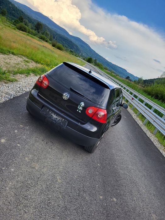 Vând golf 5 2.0 TDI 140 cai