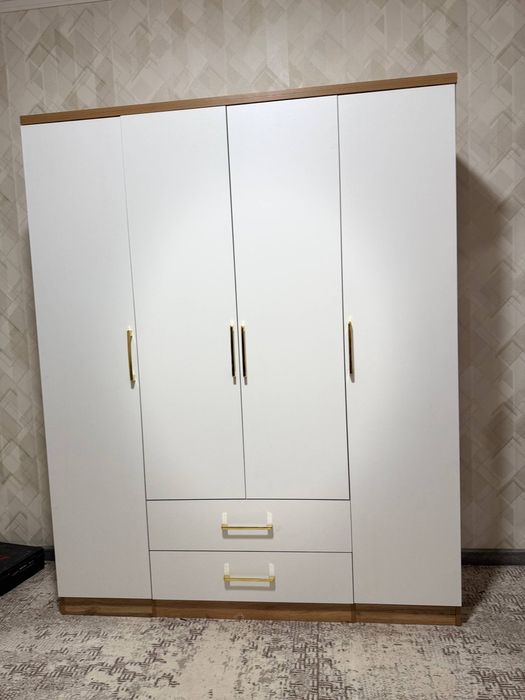 Shkaf sotiladi dastafka ustanovka bepul