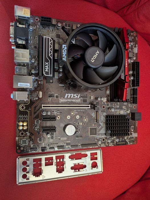 Комплект: Ryzen 5 3600, дънна платка MSI B450M, 16GB RAM, охладител