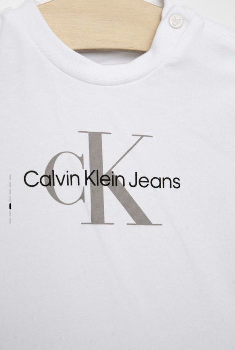 Комплетк за бебета Calvin Klein Jeans 6-9 бял
