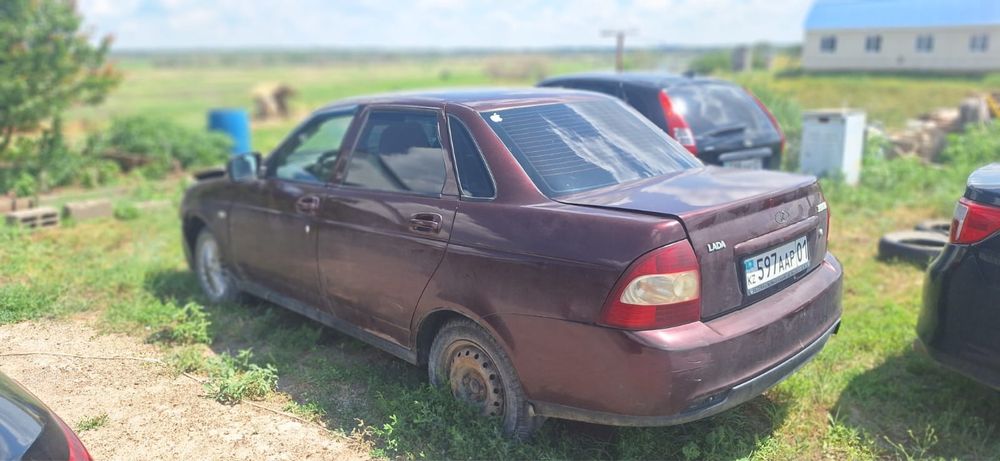 Продам автомобиль лада приора