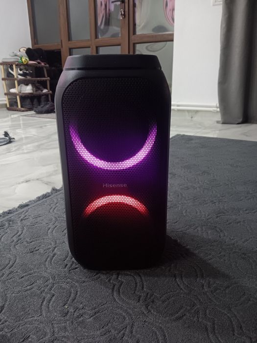 Vând boxă hisense mai multe detalii în privat și nu trimit