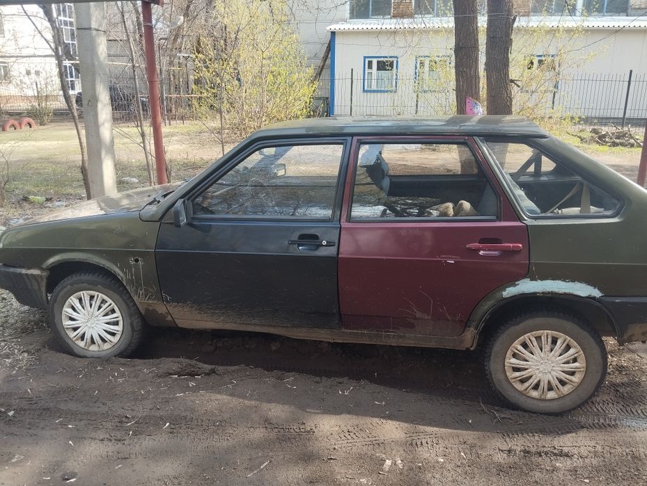 Срочно продам машину на ходу