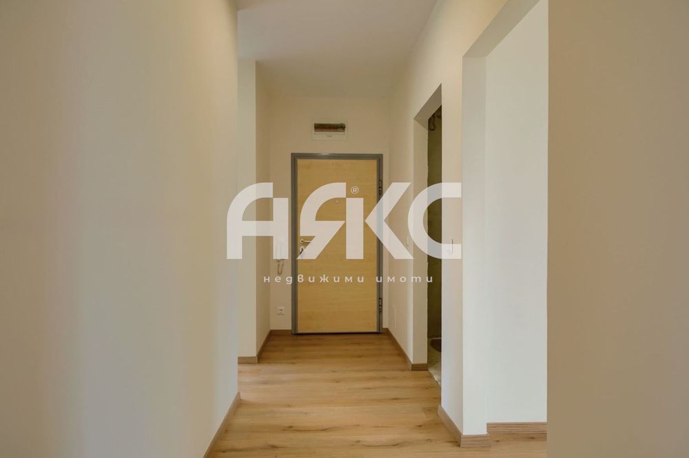 Тристаен апартамент в кв. Манастирски ливади