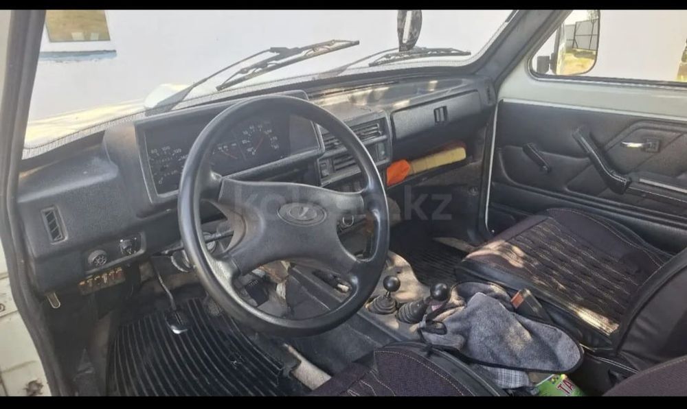 Продам ниву на ходу