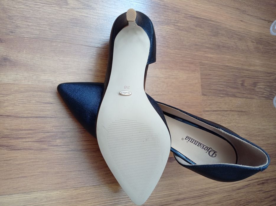 Продам туфли кожаные