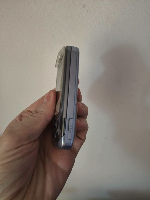 Samsung e250 + charger ( decodat,nou)