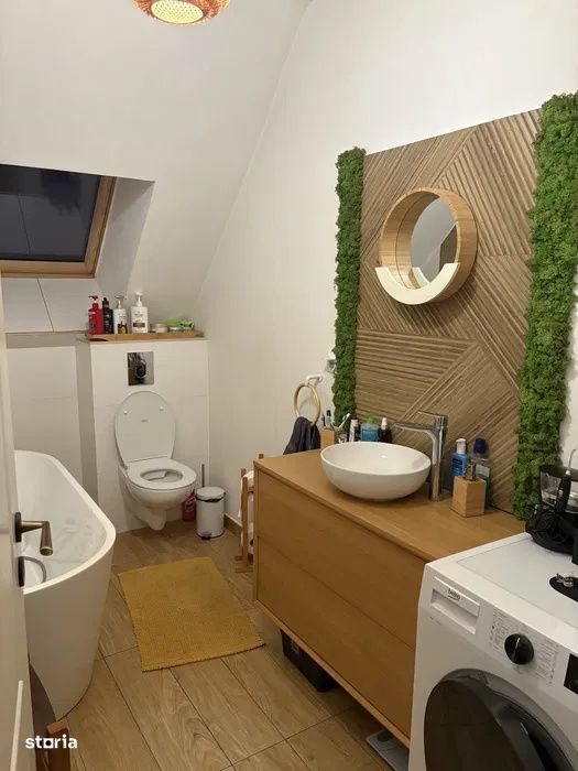 Apartament 2 camere de 58,5mp plus 40mp balcon , zona : Cetatii