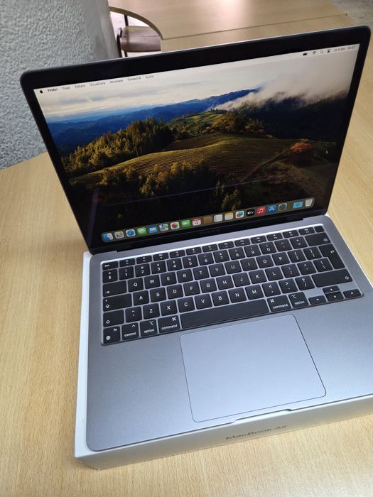 MacBook Air/M1/8 GB RAM/256 GB SSD/Space Gray-13 inch