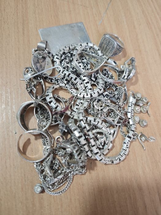 Принимаем радиодетали платы микросхемы