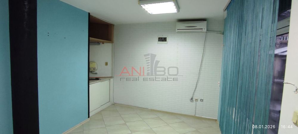 Дава се под наем Ателие в Варна, Колхозен пазар - 43 кв.м за 259.08 € - Снимка #1