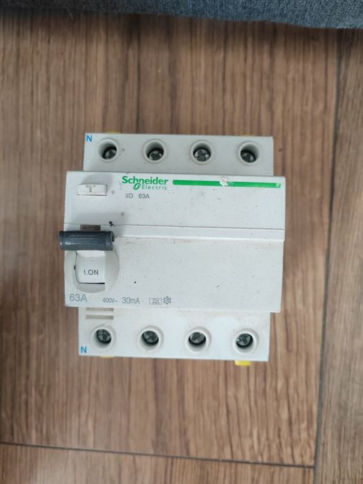 Schneider Electric iID – diferențial trifazat 63A / 30mA – NOU-NOUȚ