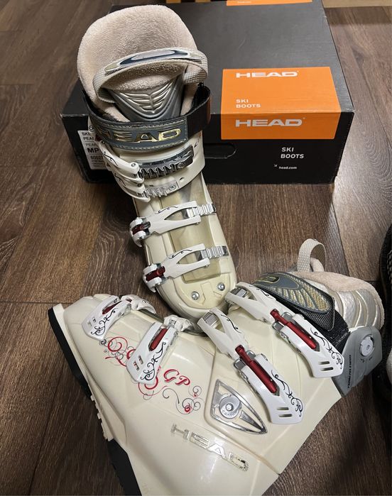 Ски обувки Head