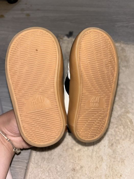 Adidasi H&M copii