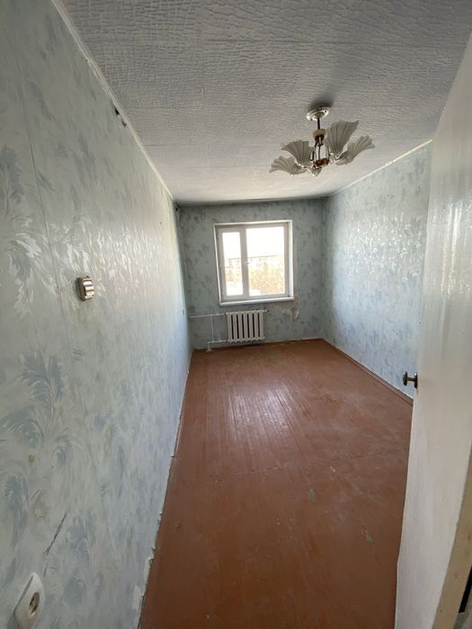 3-комнатная . Пр. Строителей 3/1