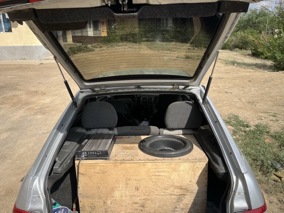 Продам сааб огромный!