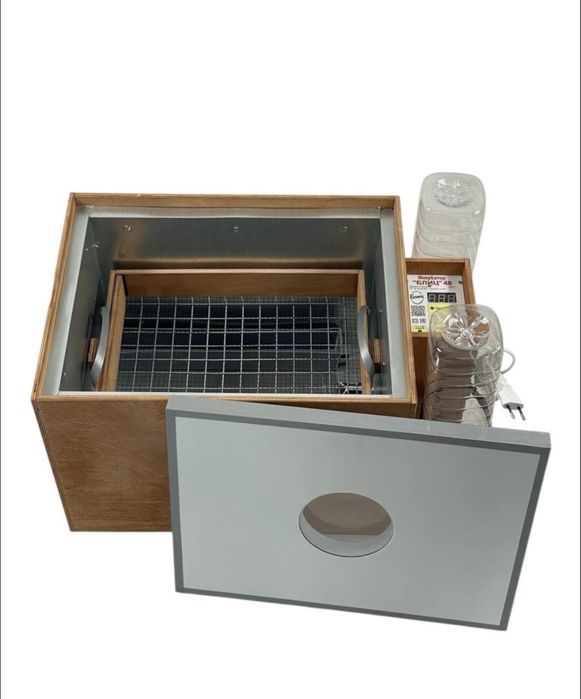 Икубатор Блиц Ц-48