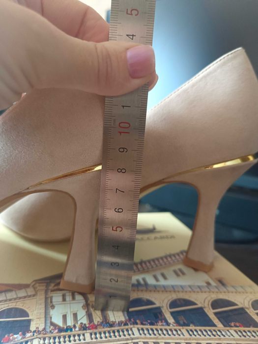 Продам туфли женские