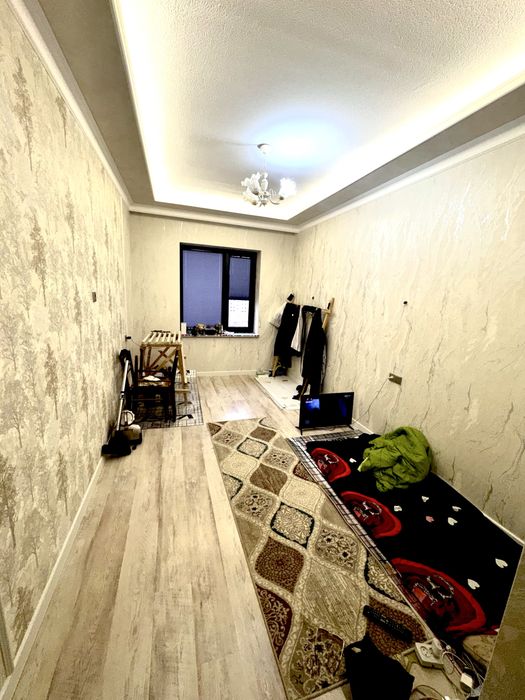 Новостройка дом сотилади 3/7/8  90 квадрат мехнат пости олдида