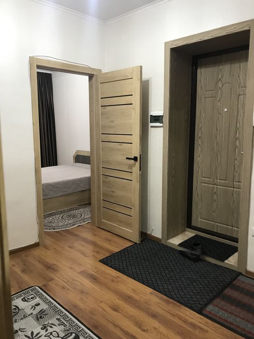 2 комнатную 13 000 Центр