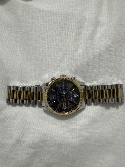 Продам часы MICHAEL KORS