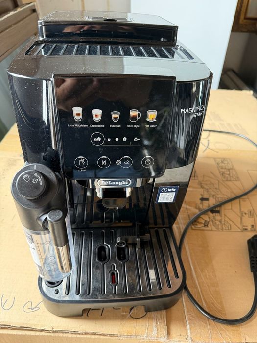 DeLonghi Magnifica Start,import Germania