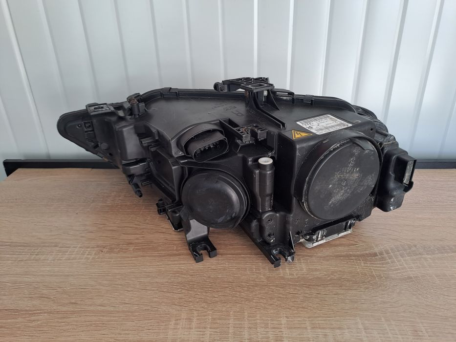 Фар десен за АУДИ А4- 2014 година