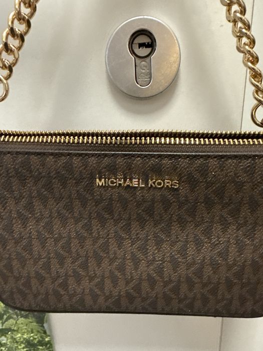 Оригинална чанта Michael kors