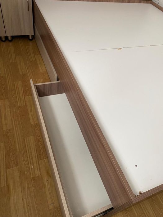 Кровать 40.000 тг