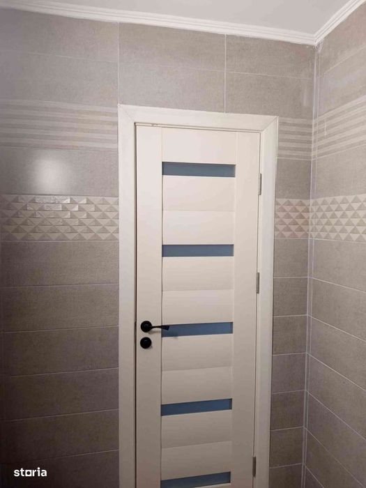 Garsonieră cu balcon, etaj 2