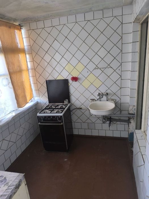 Bez makler ijaraga quyaman 2-xonali 3-xonali qilingan Metro bozor yaqi