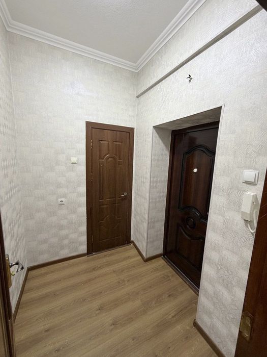 Sergeli-6A  2/2/7 REMONTLI Srochna Sotiladi.