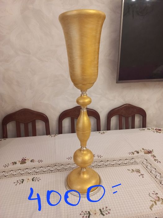 Вазы декоративные